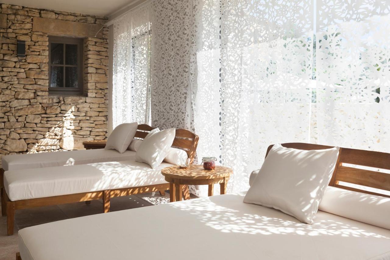 Mas Des Herbes Blanches & - Relais & Chateaux Hotel 5*